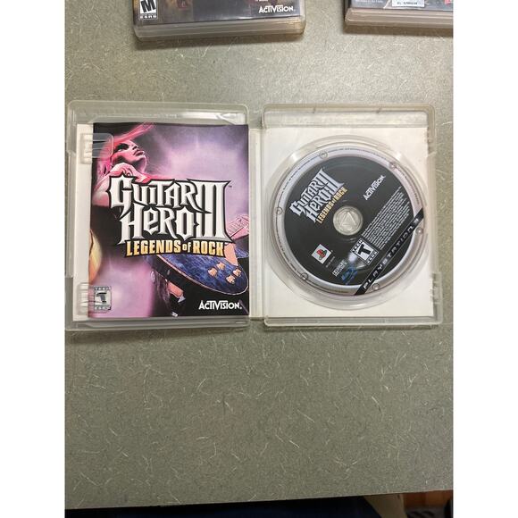 Guitar Hero III: Legends of Rock (PlayStation 3) – Complete CIB - Picture 3 of 4